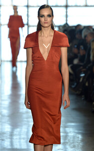 324152718_CushnieEtOchsRunwayMADEFashionWeekFall2.thumb.jpg.11e5ad2fa98b00c3f8f9cd42db04a856.jpg