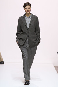 3536828_MargaretHowellFall20121.thumb.jpg.f316fb00da2540253716d34b7e96ac31.jpg