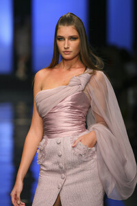 435888418_ElieSaab2007HauteCouture15.thumb.jpg.0c457723c886a9a4a82b758d676091d5.jpg