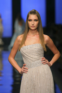 459990322_ElieSaab2007HauteCouture114.thumb.jpg.c320df41eed230e314b6b74e1e769ef0.jpg