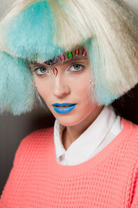 467086695_JeremyScottFall2012Backstage3.thumb.jpg.398b48b779fdd625b8a300bfa67b0cd5.jpg