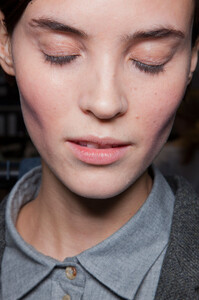 475913491_MargaretHowellFall2012Backstage9.thumb.jpg.6004590311ac63075a1252a4593788c0.jpg