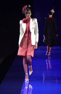 483629145_ChristianLacroix2001HauteCouture74.thumb.jpg.2b53b6c6f0bfcbfb310bbb07e1011fb3.jpg