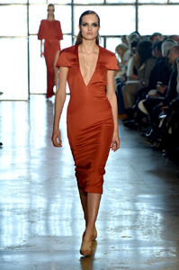 527557466_CushnieEtOchsRunwayMADEFashionWeekFall1.thumb.jpg.86afc2821abf85ee95f02149b94d5734.jpg