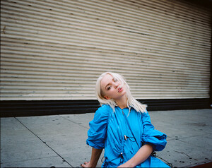 52922948_dove2.jpg
