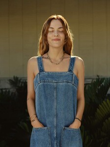 532674293_w950_q65(1).thumb.jpeg.b06199342ae772cc6726a7e3b8b6f8aa.jpeg