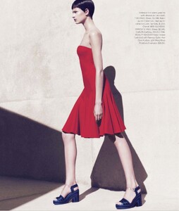 58793878_harper-bazaar-2013-03-mar(dragged)78.thumb.jpg.2f3aa1c98ce570706e4aa4556611d0ed.jpg