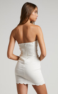 5_-_Annita_Strapless_Mini_Dress_with_Scalloped_Trim_in_White_100.jpg