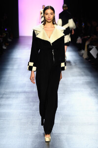Son+Jung+Wan+Runway+Fall+2016+New+York+Fashion+14.jpg