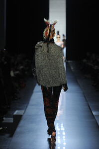 6295454_JeanPaulGaultier2011HauteCouture62.thumb.jpg.5e7f204fe142527aa7765a576f01f8bc.jpg