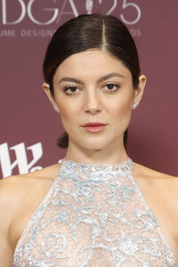 685128445_MonicaBarbaro-CostumeDesignersGuildAwards@TheFairmontCenturyPlazainLA2023_02.27FqZJ2pZWYAEWyti.thumb.jpg.ec0e3501d2256e64c714c83722a32f7f.jpg