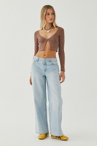 8183363-02-1.jpg