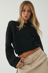 8183725-01-2.jpg