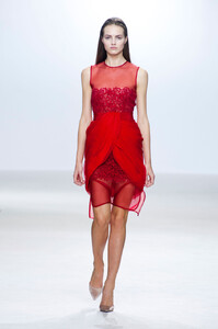 910810933_GiambattistaValliSpring20132.thumb.jpg.d8ec328e477ea0a02b9cdfc59c47771a.jpg