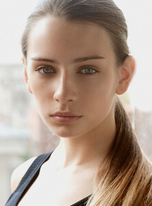 Polina Dragan 122.jpg