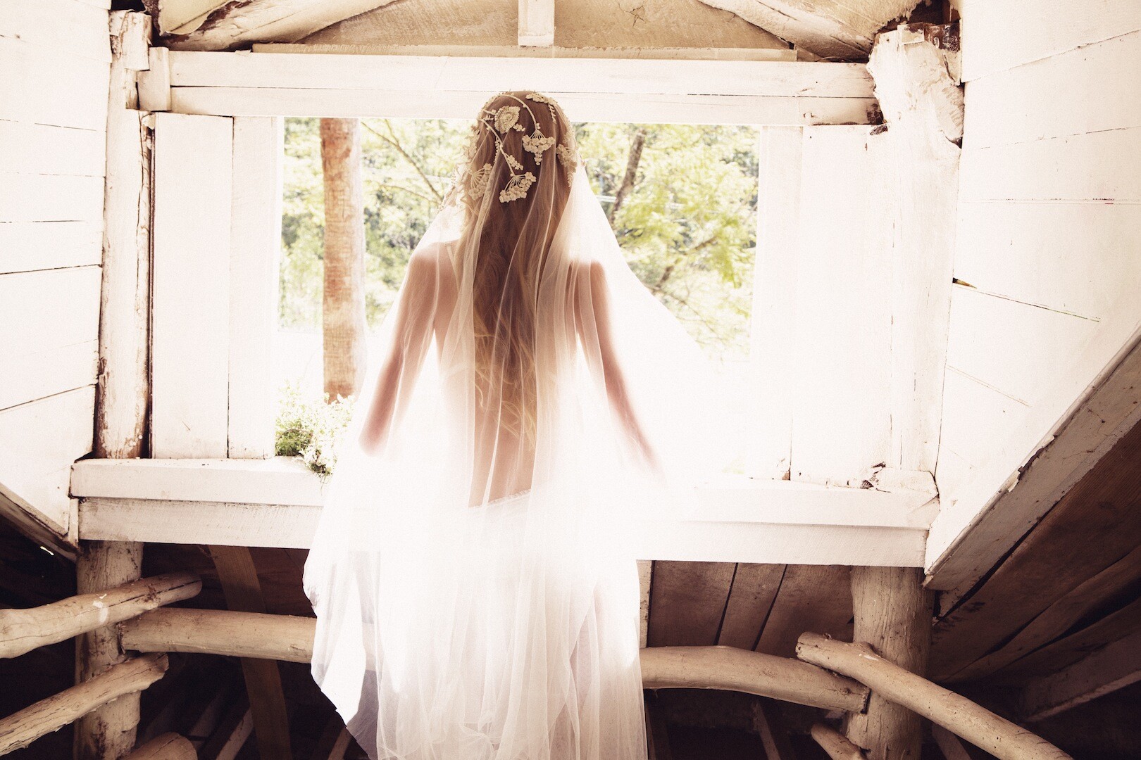 Drifting sun veil. Свадебное платье бохо с фатой. Bride bo - это.