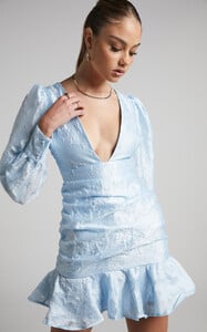 Baxia_Textured_Balloon_Sleeve_Mini_Dress_in_Light_Blue_7.jpg