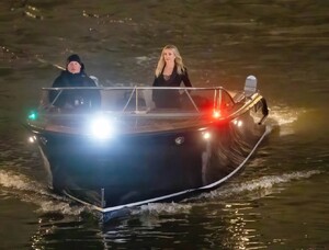 Cameron-Diaz---Filming-Back-in-Action-in-London-01.jpg