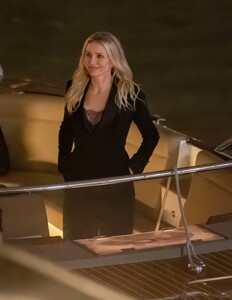 Cameron-Diaz---Filming-Back-in-Action-in-London-03.jpg
