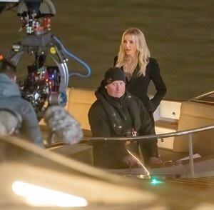 Cameron-Diaz---Filming-Back-in-Action-in-London-04.jpg