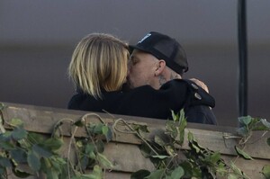 Cameron-Diaz---With-Benji-Madden-at-Adele-concert-in-London-01.jpg