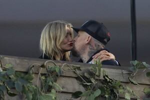 Cameron-Diaz---With-Benji-Madden-at-Adele-concert-in-London-20.jpg