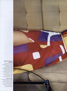 Discreet_Meisel_US_Vogue_March_2000_09.thumb.jpg.aa624fd72a171d38dc93a138a9f8e66f.jpg