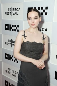 Dove_Cameron_Vengeance_premiere_282229.jpg