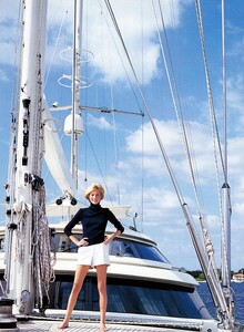 Elgort_US_Vogue_February_2000_03.thumb.jpg.2a53bcc4943cdcbadce067a3edad1115.jpg