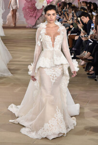 Ines-di-Santo-sposa-Spring-2017-5.jpg