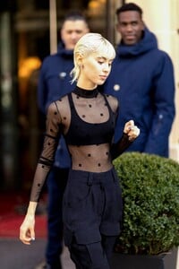 Iris-Law---Pictured-at-the-Royal-Monceau-Hotel-during-Paris-Fashion-Week-08.jpg