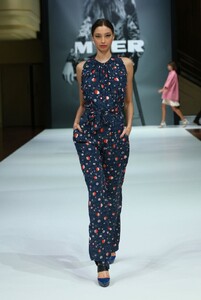 Jennifer_Hawkins_Kris_Smith_Myer_Fashion_Show_3.thumb.jpg.27ebb5ae848421678c89d7f50b2dd356.jpg