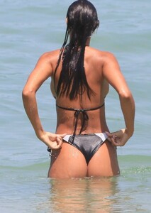 Lais_Ribeiro_in_Bikini_on_Ipanema_Beach_03_22_2023__26_.jpg