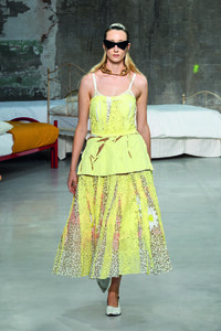 Marni__SS19.thumb.jpg.81dfe0564c75a6e7cc007184eaf8ef2b.jpg