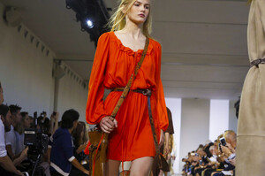 Michael-Kors-RTW-SS16-NY-5960-1442401169-bigthumb.thumb.jpg.6ed31479c85c98a9fddf86274763e388.jpg