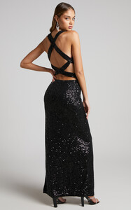 Rosmiah_Cut_Out_MAXI_DRESS_in_Black_2528SD22100072022529_10.jpg