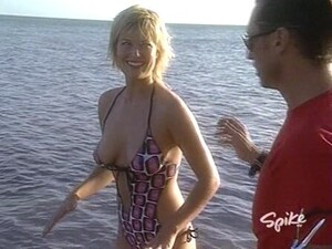 Sports_Illustrated_Swimsuit_2004@SpikeTV@xvid-docus.avi_snapshot_33.12.808.jpg