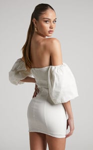 Steffie_Shirred_Off_Shoulder_Puff_Sleeve_Bodycon_Mini_Dress_in_White_10.jpg