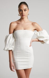 Steffie_Shirred_Off_Shoulder_Puff_Sleeve_Bodycon_Mini_Dress_in_White_3.jpg