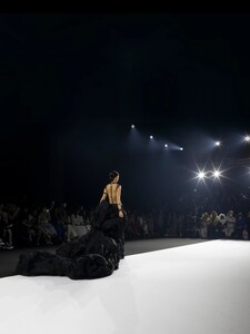 Stephane-Rolland-Haute-Couture-FW22_23-30B_813141b3-5047-40dd-b646-0fd597b6451a.jpg