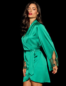 WhitneyEmerald_Robe_Side.thumb.jpg.da6e166907eb7b16dfe6cf5537e7d58a.jpg