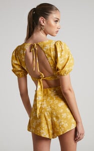 ZILDA_OPEN_BACK_PUFF_SLEEVE_CROP_TOP_AND_HIGH_WAIST_SHORTS_TWO_PIECE_SET_IN_YELLOW_10.jpg