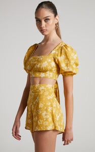 ZILDA_OPEN_BACK_PUFF_SLEEVE_CROP_TOP_AND_HIGH_WAIST_SHORTS_TWO_PIECE_SET_IN_YELLOW_9.jpg