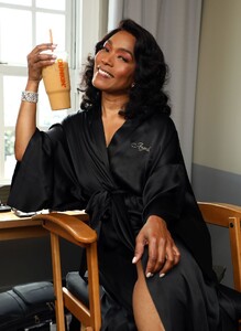 angela-bassett-gets-glammed-up-ahead-of-oscars-2023-in-los-angeles-4.jpg