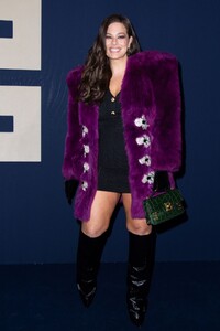 ashley-graham-at-balmain-womenswear-fall-winter-2023-2024-show-at-paris-fashion-week-03-01-2023-7.jpg