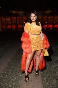 ashley-graham-at-etro-fashion-show-in-milan-02-22-2023-0.jpg