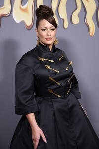 ashley-graham-at-moschino-show-at-milan-fashion-week-02-23-2023-2.jpg