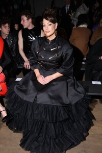 ashley-graham-at-moschino-show-at-milan-fashion-week-02-23-2023-3.jpg