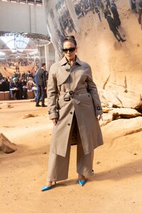 ashley-graham-at-off-white-womenswear-fall-winter-2023-2024-show-at-paris-fashion-week-03-02-2023-1.jpg