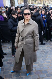 ashley-graham-at-off-white-womenswear-fall-winter-2023-2024-show-at-paris-fashion-week-03-02-2023-5.jpg